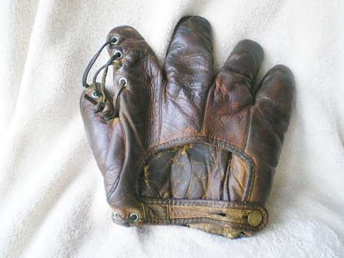 Babe Ruth Spalding Home Run Special Brown Lefty Back